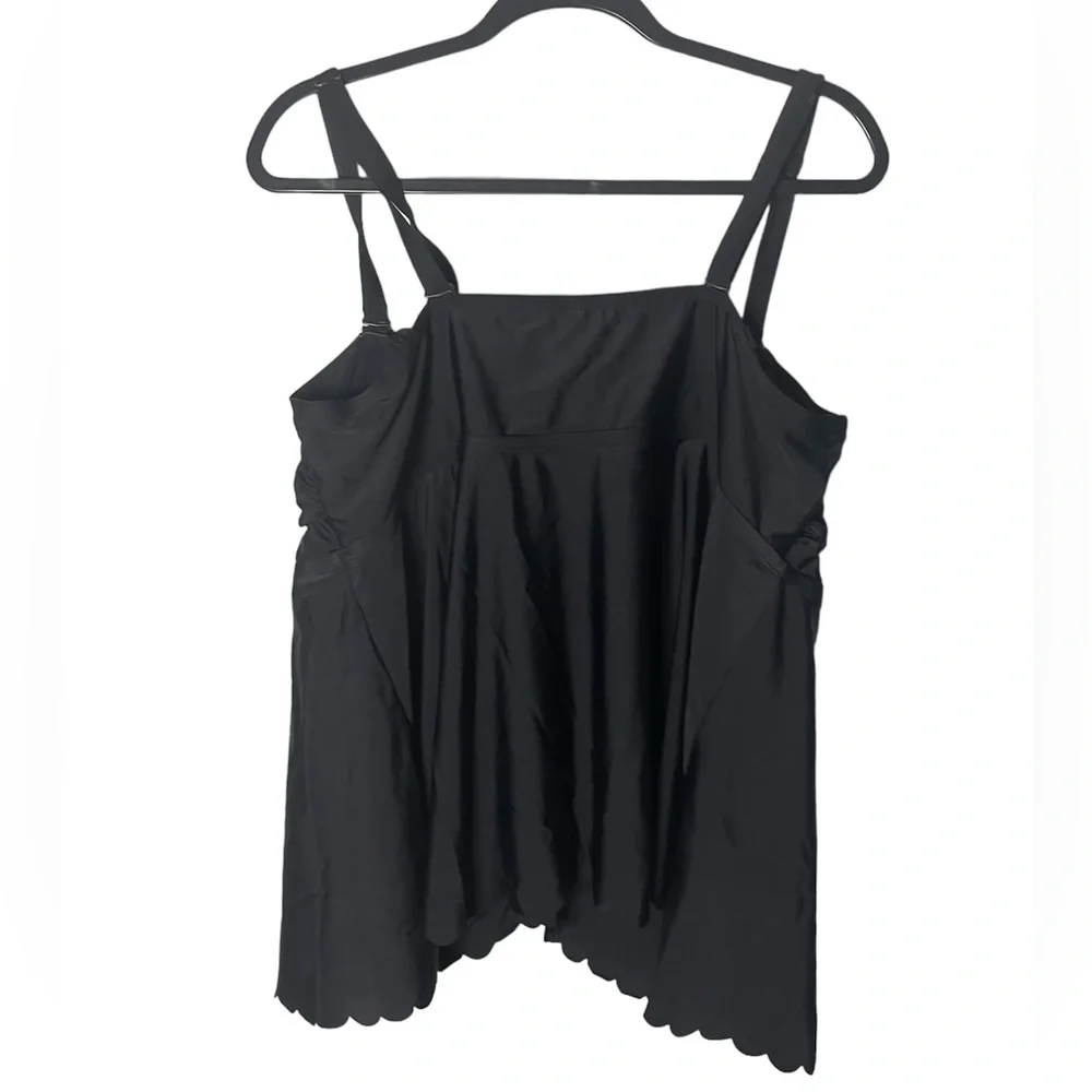 Torrid Black Scalloped Edge Tankini Top- Size 3